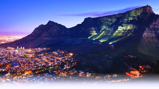 Magnífica vista noturna da Cidade do Cabo – Cape Town