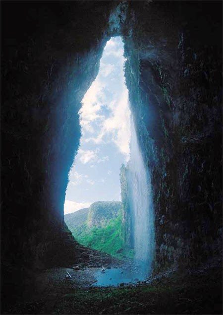 Uma grande caverna